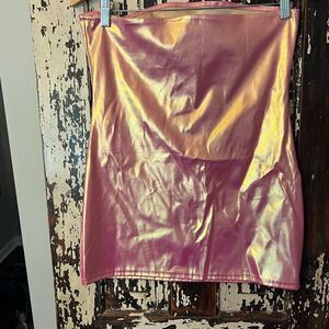 NWT Pretty Little Thing Petite Pink Metallic Bandeau Mini Dress. Women’s size 10